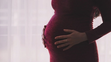 Mort subite du nourrisson : l'alcool et tabac pendant la grossesse sont-ils en cause ?