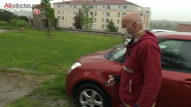 Coronavirus : des séniors au parloir