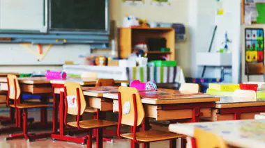 Covid : deux écoles élémentaires ferment à Paris