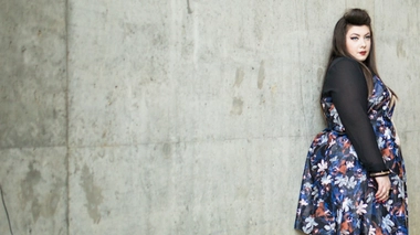 Virginie Grossat, 32 ans, influenceuse mode, se définit elle-même comme "grosse". 