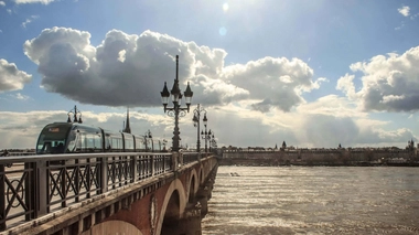 Covid : nouvelles restrictions à Bordeaux et en Gironde