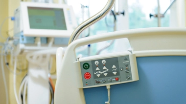 Covid : les hôpitaux de Paris reportent 20% des opérations chirurgicales