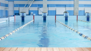 Image d'illustration. Les piscines couvertes ne pourront plus accueillir de nageurs dans les zones d'alerte renforcée.