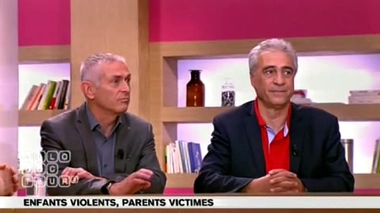 Violences familiales : des parents qui défendent les enfants ?