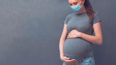 Non, le vaccin contre le coronavirus ne rend pas stérile