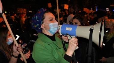 Image d'illustration. Manifestation contre l'interdiction de l'avortement à Cracovie (Pologne) le 23 octobre 2020.