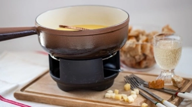 #EnfinUneBonneNouvelle : La fondue ne transmet pas la Covid