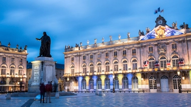 Place Stanislas, à Nancy. Le maire de la ville plaide pour un reconfinement local face au rebond épidémique.