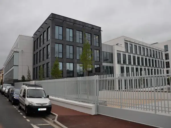 Ci-dessus les nouveaux locaux de Servier à Suresnes