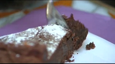 Implants, bridges, couronnes… Pourquoi c'est si cher ?