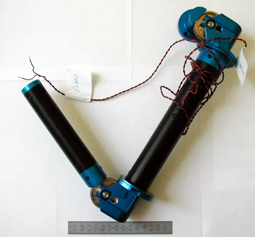 Le premier bras bionique greffé en 1993 à Campbell Aird. (DR)