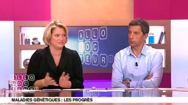 Est-il possible qu'une maladie génétique ne se déclare pas dès la naissance ?