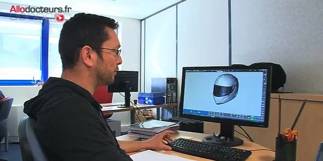 La fabrication des casques de moto