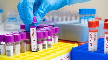 Face aux mutations du coronavirus, sur quels vaccins parier ?