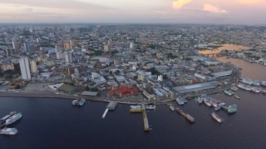 Image d'illustration. La ville de Manaus, au Brésil, où le variant brésilien est à l'origine d'une très forte deuxième vague épidémique.