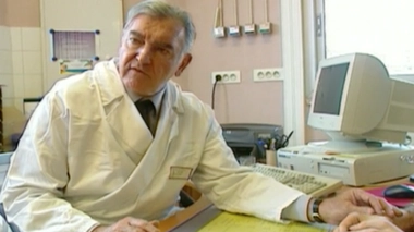 Le Pr Jean-Michel Dubernard en 2004