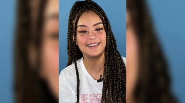 Sur twitter, Clarisse délivre ses conseils sexo sans aucun tabou