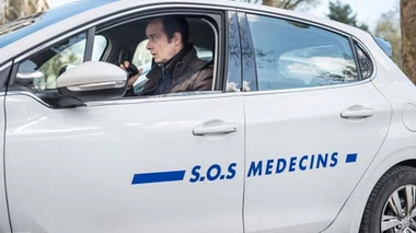 SOS Médecins réalise près de  millions de consultations à domicile chaque année 