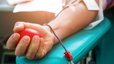 Les réserves de sang à un niveau "dangereusement critique"