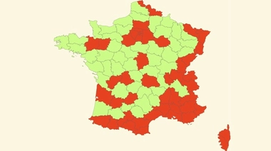 Covid : dans 47 départements, les écoliers pourront retirer le masque