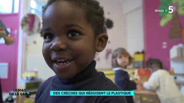 La chasse au plastique dans les crèches