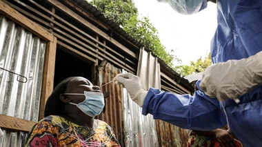 La chasse au variant Omicron est lancée en Afrique