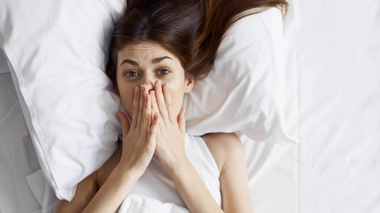 "Je suis bruyante pendant les rapports sexuels", que faire ?