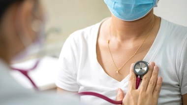 Covid : augmentation du risque de complications cardio-vasculaires, même un an après une infection