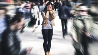 Covid long : les personnes infectées sont plus a risque de problème de sqnté mentale 