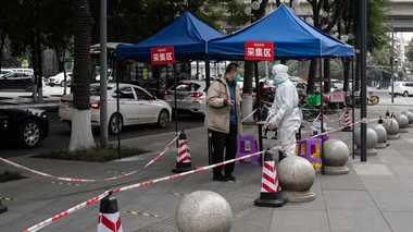 Chine : nouvelle flambée des cas de Covid