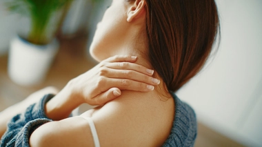 Comment la chirurgie soulage les douleurs cervicales