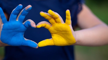 De l’Ukraine à la France : comment s’effectue la prise en charge des enfants réfugiés atteints de cancer ? 