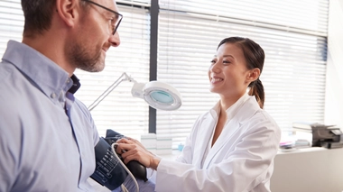 Savez-vous que la peur du médecin peut faire monter la tension artérielle ?