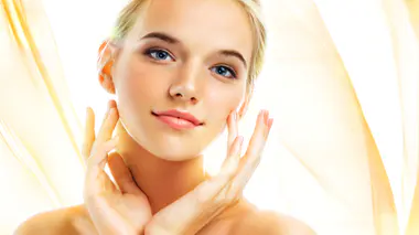 Le "Mewing": redessiner son visage sans chirurgie esthétique, est-ce vraiment possible ?