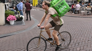 Livreurs : quelle protection pour les travailleurs de plateforme ?