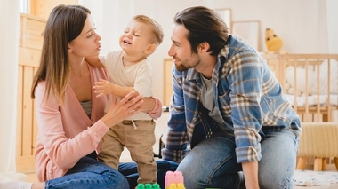 Pourquoi certains bébés sont-ils plus réceptifs à la colère ?