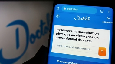 La plateforme a supprimé le compte des deux faux psychiatres début juillet