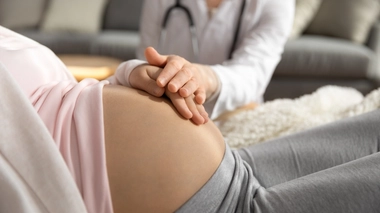 La santé des femmes enceintes et de leurs enfants est "préoccupante" en France