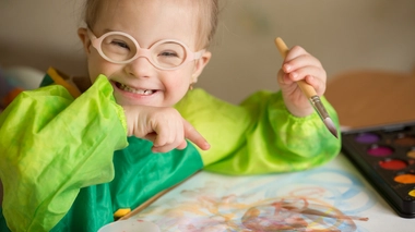 Trisomie 21 : pourquoi l'accompagnement des enfants doit démarrer au plus tôt