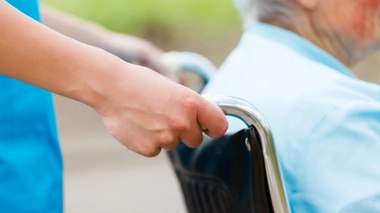 Nombre de places, taux d'encadrement, prix... les chiffres clés des Ehpad