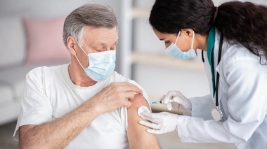 Covid : des équipes mobiles pour vacciner les plus fragiles