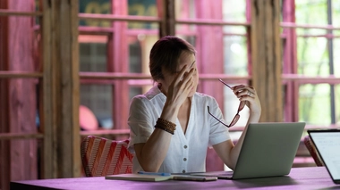 Masque, ordinateur... comment éviter la sécheresse oculaire ?