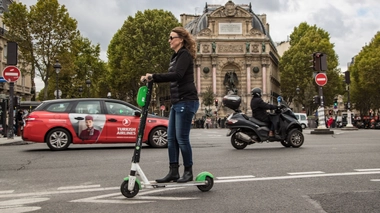 La trottinette électrique est un moyen de transport récent très prisé