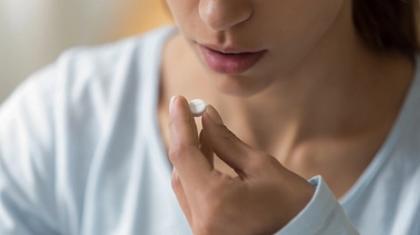 Un antiallergique détourné pour faire "grossir les fesses", une mode dangereuse