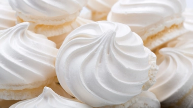 Réussir une meringue : les astuces qui marchent vraiment