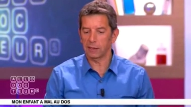 Mal de dos des enfants : à partir de quel âge ?