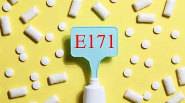 Le dioxyde de titane est un additif interdit depuis 2020 en France dans l’alimentation et depuis 2022 en Europe