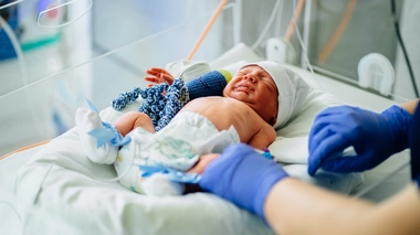 Du chant pour les apaiser les prématurés