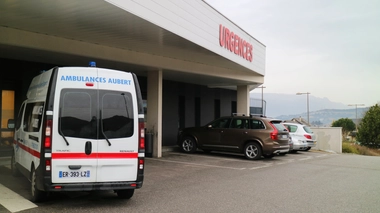 "La nouveauté est que des zones extrêmement touristiques (...) sont aujourd'hui en très, très grande précarité" affirme Marc Noizet président de Samu-Urgences de France