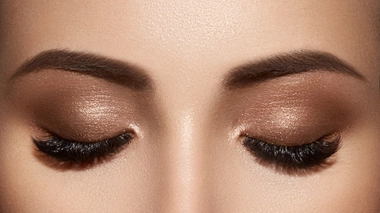 Faux-cils, vrais dangers !